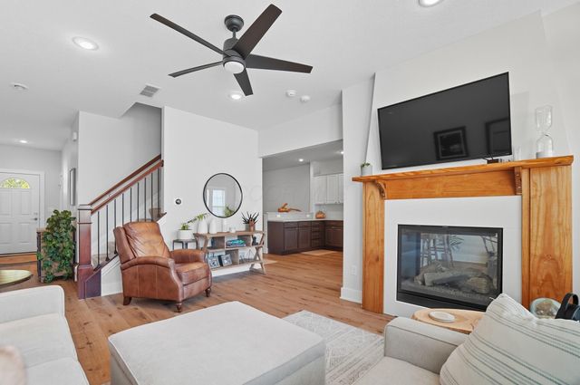 5049 Dinard Way, Columbus, OH 43221