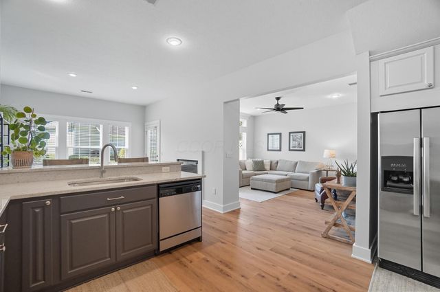 5049 Dinard Way, Columbus, OH 43221