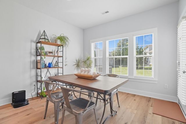 5049 Dinard Way, Columbus, OH 43221