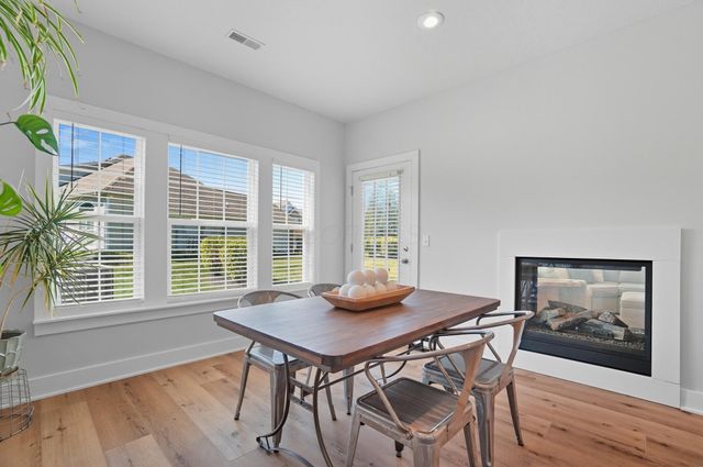 5049 Dinard Way, Columbus, OH 43221