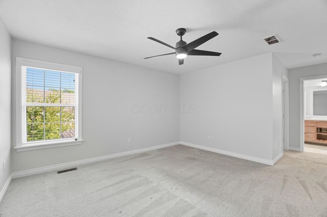 5049 Dinard Way, Columbus, OH 43221