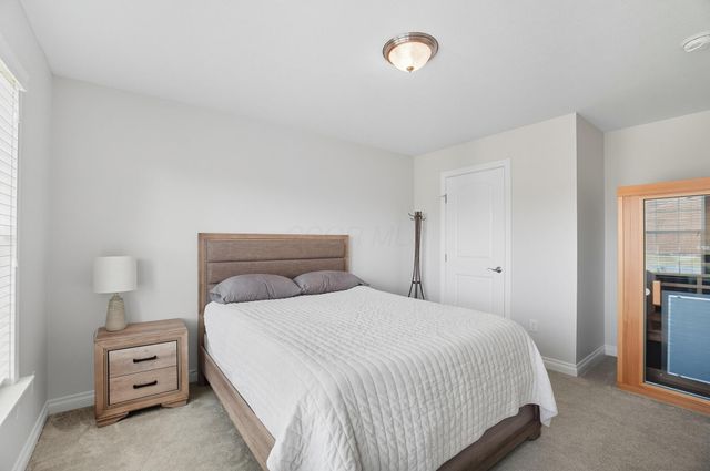 5049 Dinard Way, Columbus, OH 43221