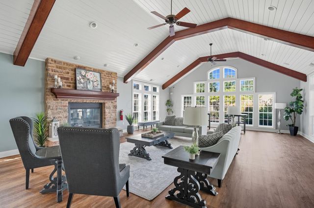 5049 Dinard Way, Columbus, OH 43221