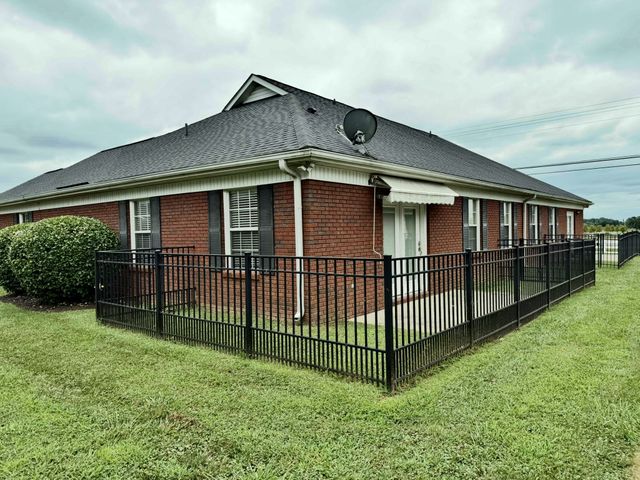 103 Horseshoe Ct, Shelbyville, TN 37160