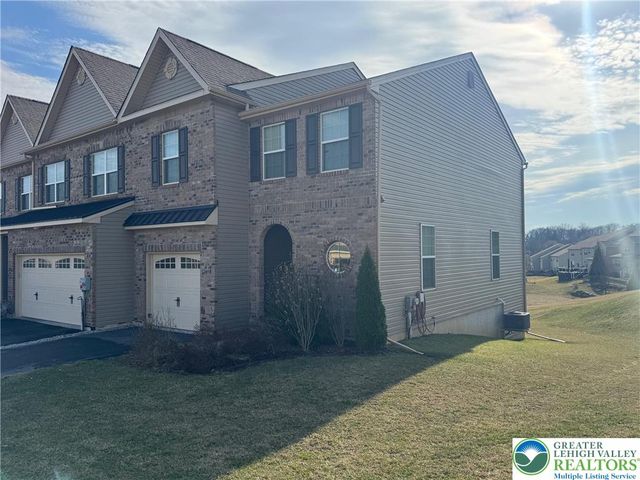 1456 Caspian Street, South Whitehall Twp, PA 18104