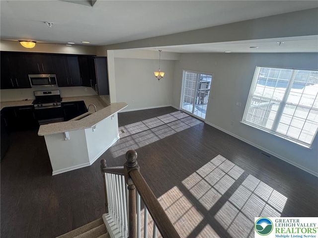 1456 Caspian Street, South Whitehall Twp, PA 18104