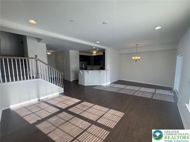 1456 Caspian Street, South Whitehall Twp, PA 18104