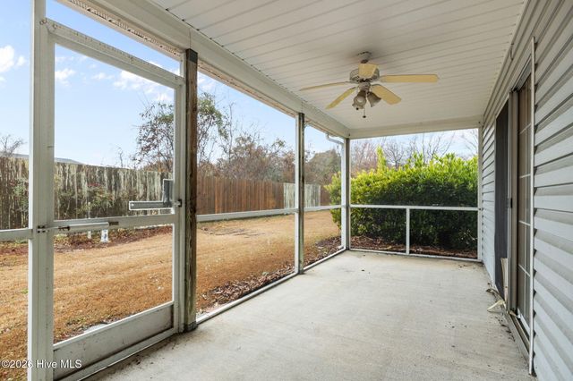 303 Barbour Road 1004, Morehead City, NC 28557