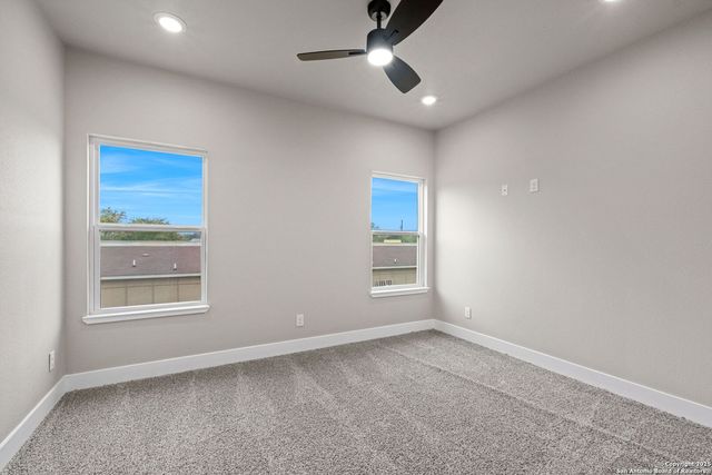 118 Packard St, San Antonio, TX 78211