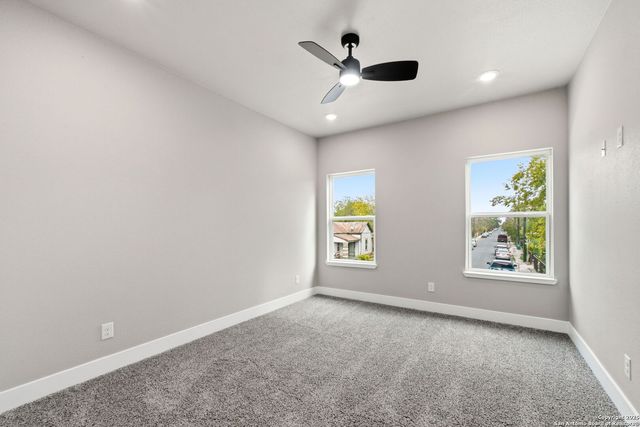 118 Packard St, San Antonio, TX 78211