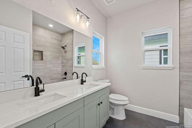 118 Packard St, San Antonio, TX 78211