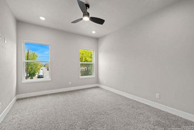 118 Packard St, San Antonio, TX 78211