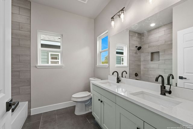 118 Packard St, San Antonio, TX 78211