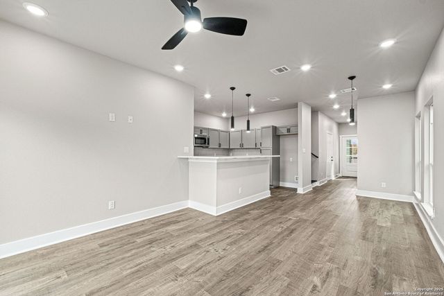 118 Packard St, San Antonio, TX 78211