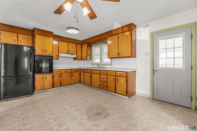 86 Roosevelt Avenue, West Haven, CT 06516