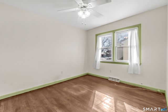 86 Roosevelt Avenue, West Haven, CT 06516