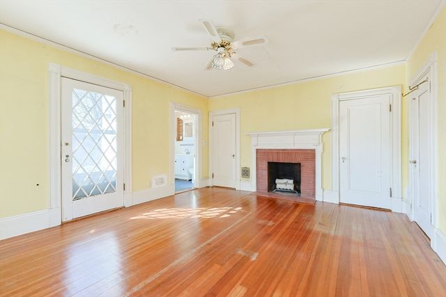 258 Walnut St, New Bedford, MA 02740