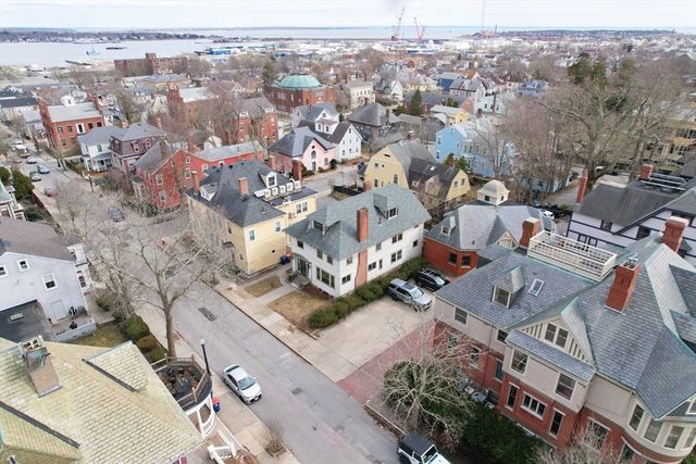 258 Walnut St, New Bedford, MA 02740