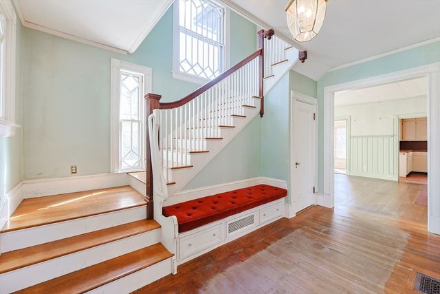 258 Walnut St, New Bedford, MA 02740