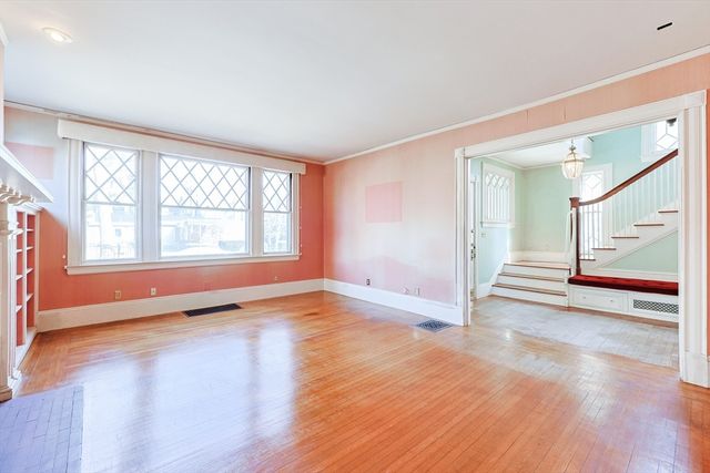 258 Walnut St, New Bedford, MA 02740