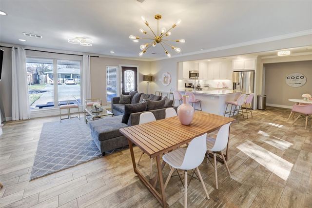 9007 Beverlyhill Street, Houston, TX 77063