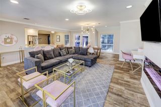 9007 Beverlyhill Street, Houston, TX 77063