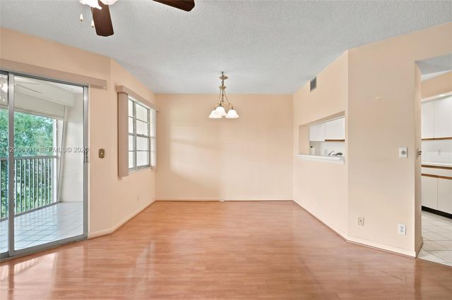 500 SW 130th Terrace 403A, Pembroke Pines, FL 33027