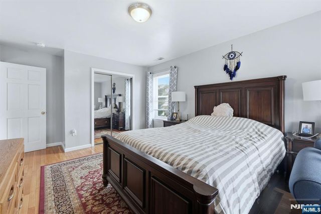 39 Voorhees Street, Teaneck, NJ 07666