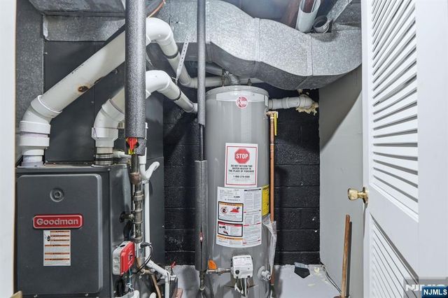 39 Voorhees Street, Teaneck, NJ 07666