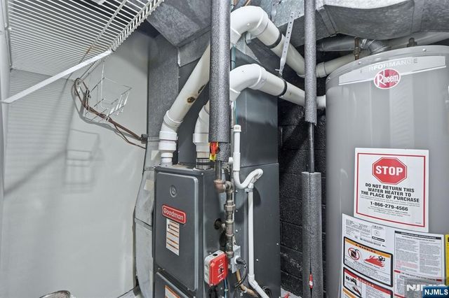 39 Voorhees Street, Teaneck, NJ 07666