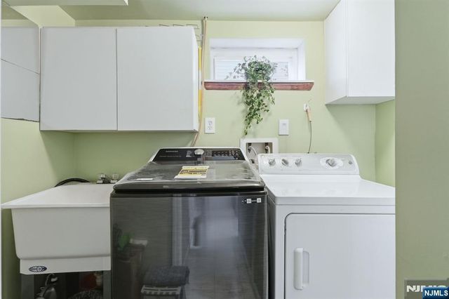 39 Voorhees Street, Teaneck, NJ 07666