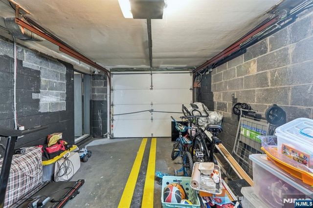 39 Voorhees Street, Teaneck, NJ 07666