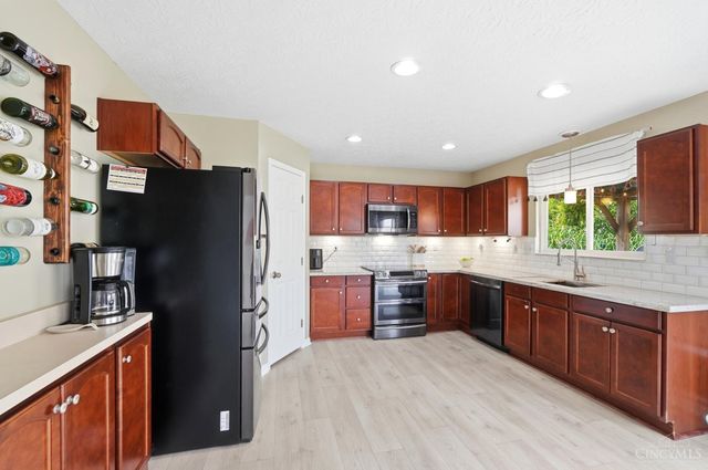 7719 Sycamore Woods Lane, Hamilton, OH 45011