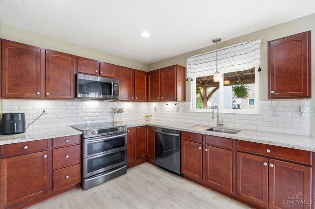 7719 Sycamore Woods Lane, Hamilton, OH 45011