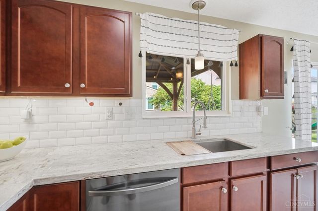7719 Sycamore Woods Lane, Hamilton, OH 45011