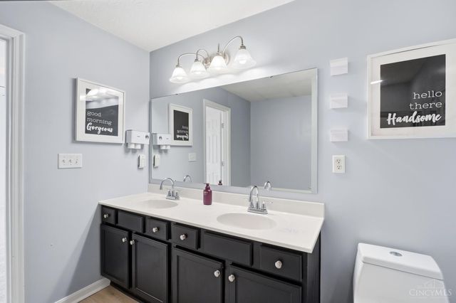 7719 Sycamore Woods Lane, Hamilton, OH 45011