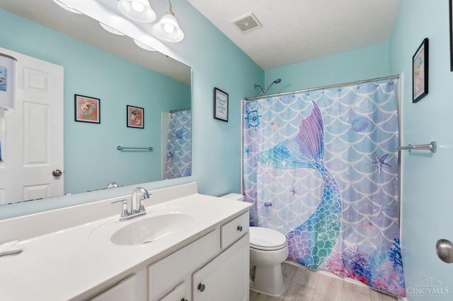 7719 Sycamore Woods Lane, Hamilton, OH 45011