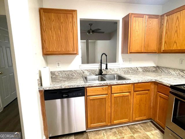 3168 Kingswood Glen, Decatur, GA 30034