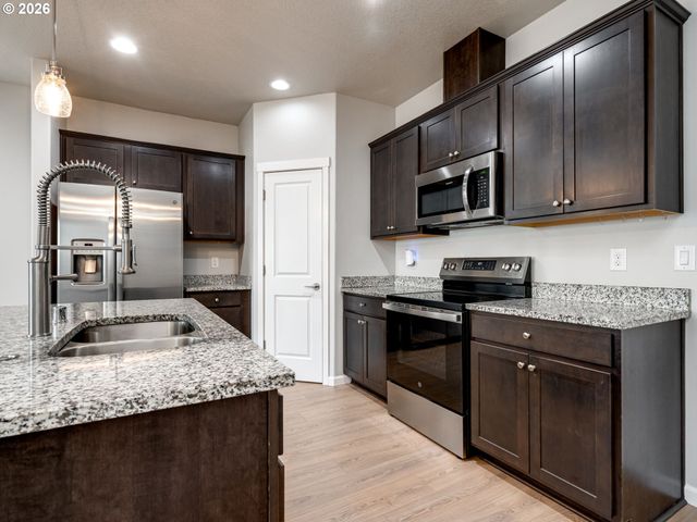 5712 Ne 58TH Way, Vancouver, WA 98661