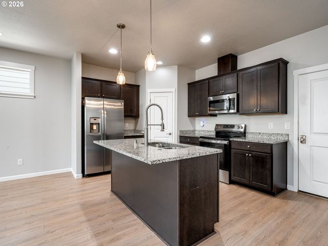 5712 Ne 58TH Way, Vancouver, WA 98661