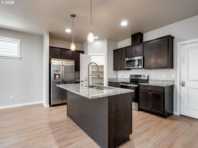 5712 Ne 58TH Way, Vancouver, WA 98661