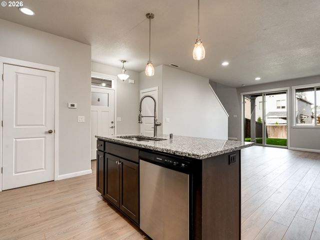 5712 Ne 58TH Way, Vancouver, WA 98661