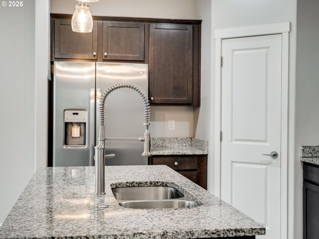5712 Ne 58TH Way, Vancouver, WA 98661