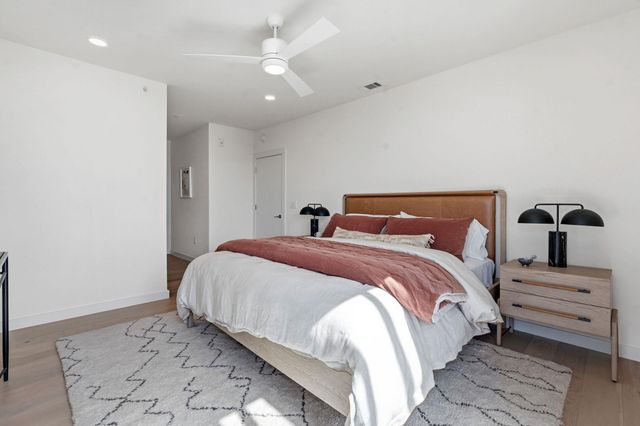 1600 S 1st ST 410, Austin, TX 78704
