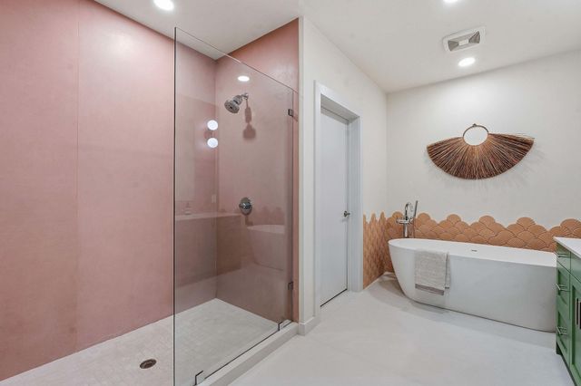 1600 S 1st ST 410, Austin, TX 78704