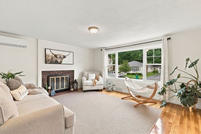 59 Colonial Ave, Lynn, MA 01904
