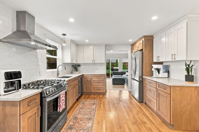 59 Colonial Ave, Lynn, MA 01904