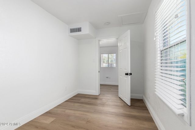 723 E SUNNYSLOPE Lane, Phoenix, AZ 85020