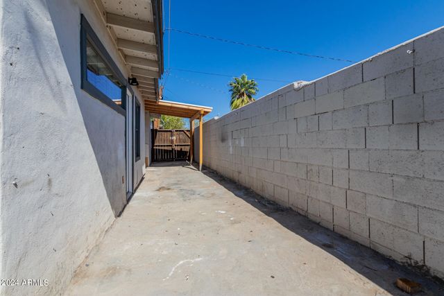 723 E SUNNYSLOPE Lane, Phoenix, AZ 85020