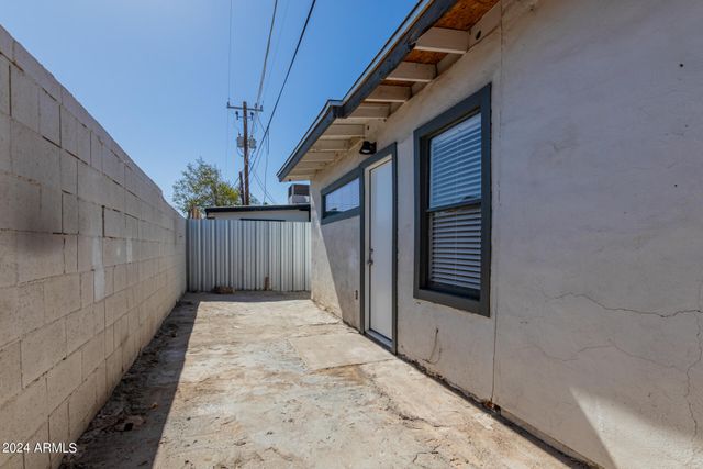 723 E SUNNYSLOPE Lane, Phoenix, AZ 85020